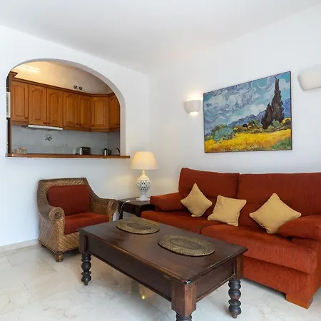 9b Allyson Apartment Estepona